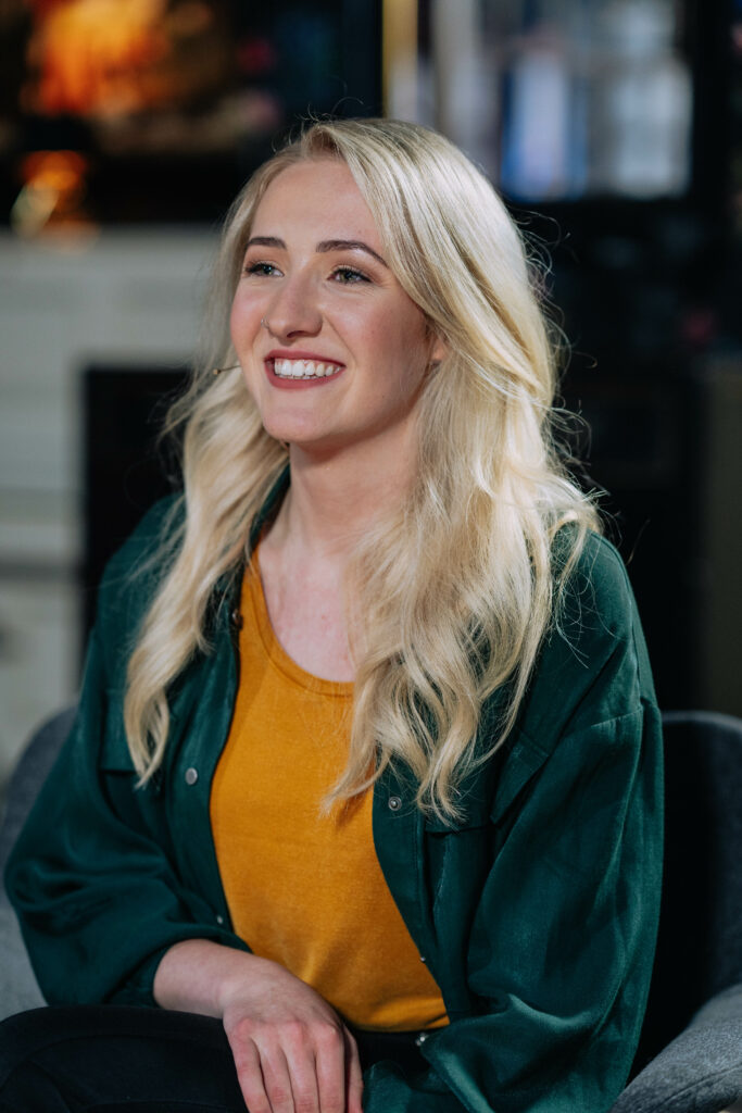 Tini Brüning gründet katholisches Influencer-Netzwerk Cross connected